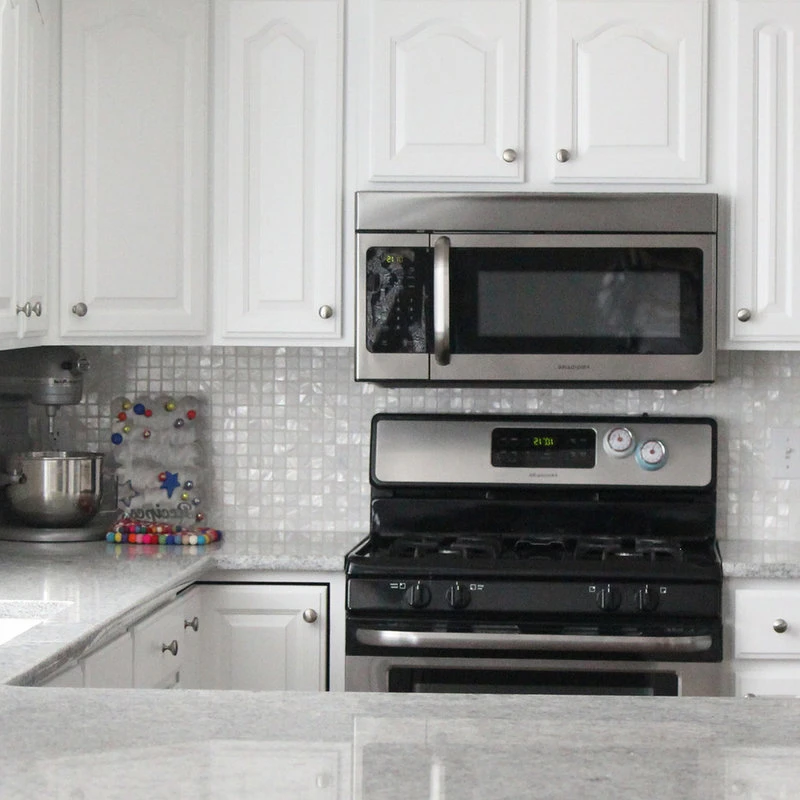 Art3d LLC Oyster Mother Of Pearl Square Shell Mosaic Tiles, Set Of 10 - Image 3